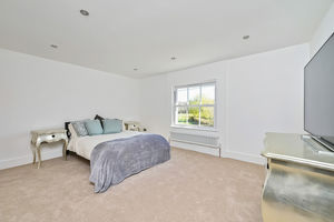 Photo 33- click for photo gallery